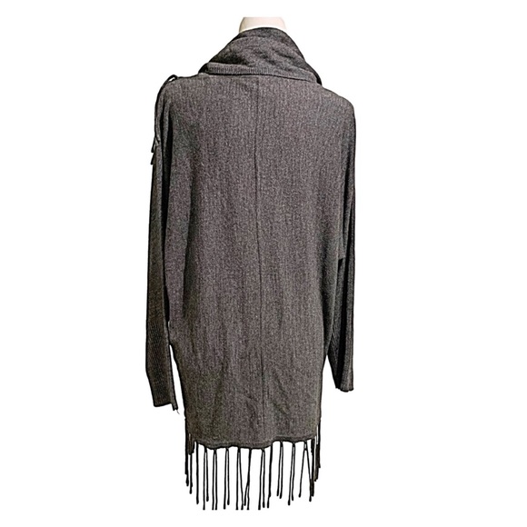 New York Collection Sweater Poncho W/Fringes Sweater Gray Color Sweater Size M - Picture 9 of 10